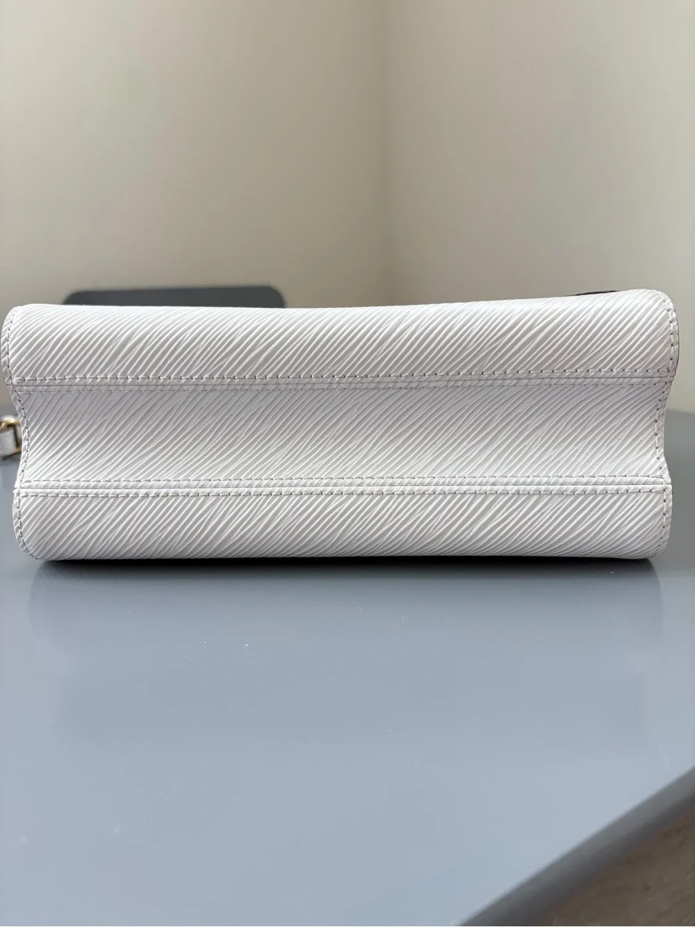 Louis Vuitton White Crossbody Bag with Gold Chain and LV Logo